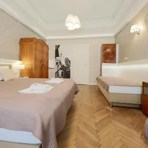 Podwale Apartment Krakow